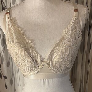 Delicate Lace Nursing Bralette in Cream